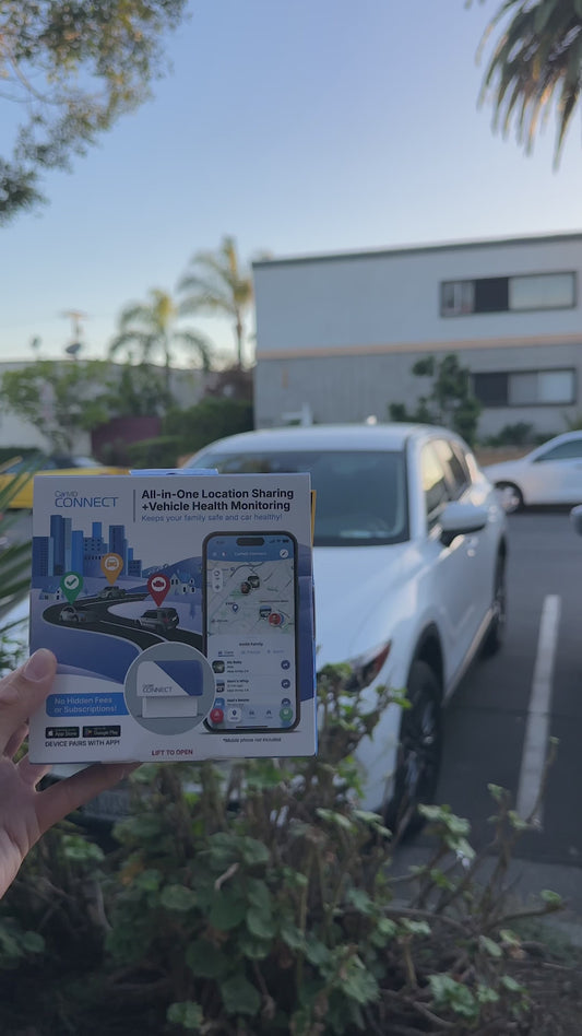 CarMD Connect All-in-One Vehicle Health Monitoring, Location Sharing and A.I. Auto Mechanic